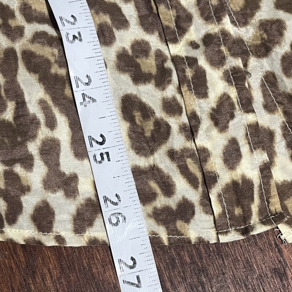 J Crew Silk Blnd Leopard Perfect Button Top Women 4 Lightweight Old Money Career - Picture 7 of 12
